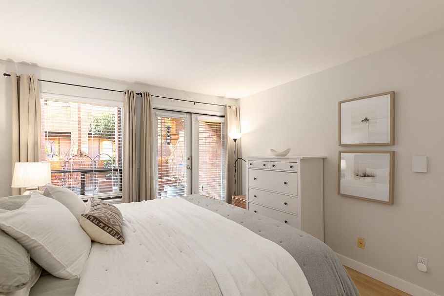 10 766 W 7th Avenue Vancouver, BC - 31