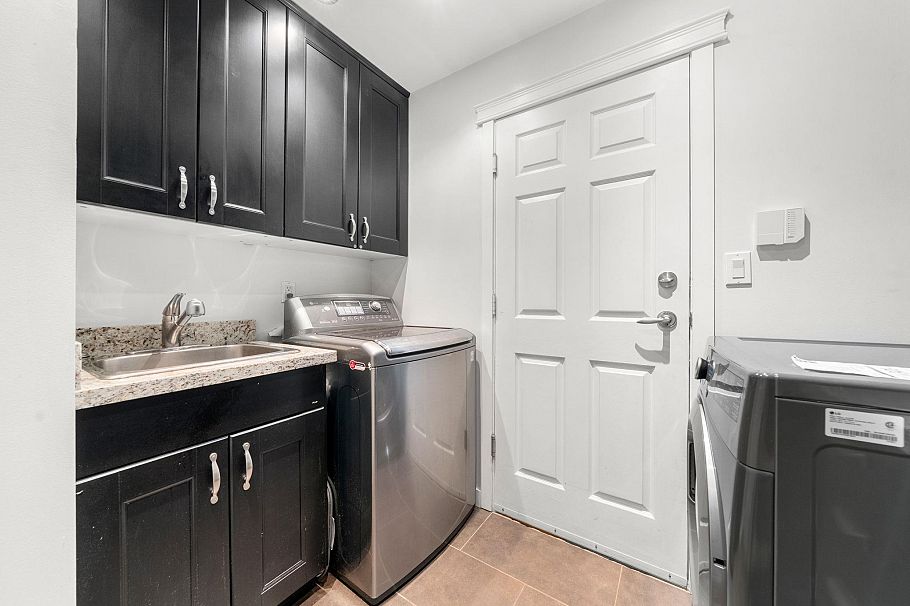 2733 Tempe Glen Drive North Vancouver, BC - 16