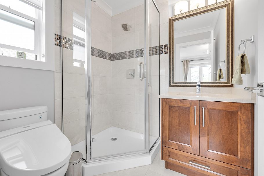 3933 Union Street Burnaby, BC - 25