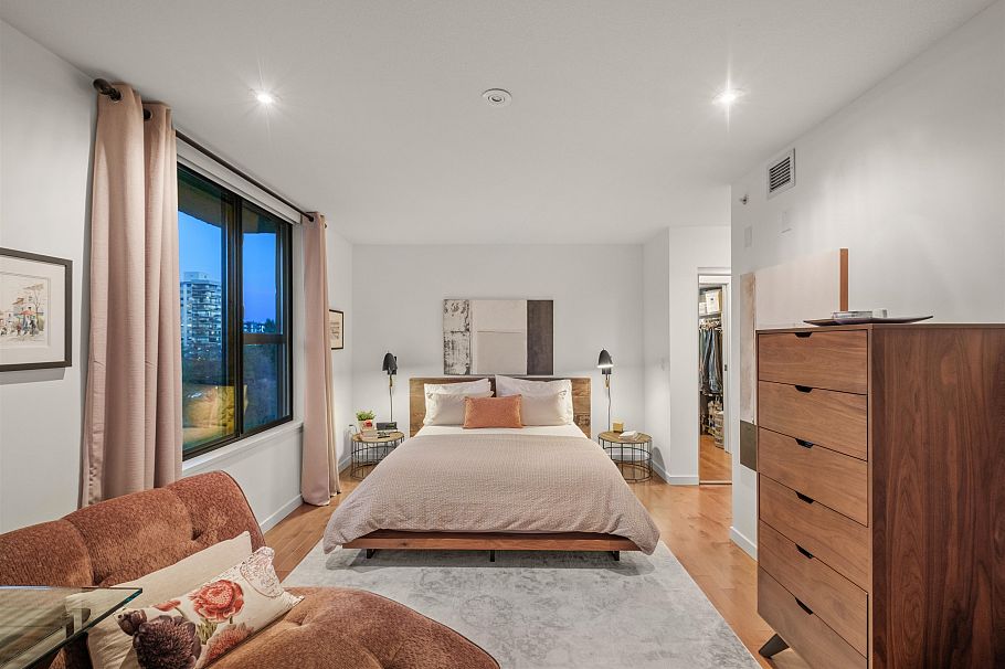 PH8 683 W Victoria Park North Vancouver, BC - 24