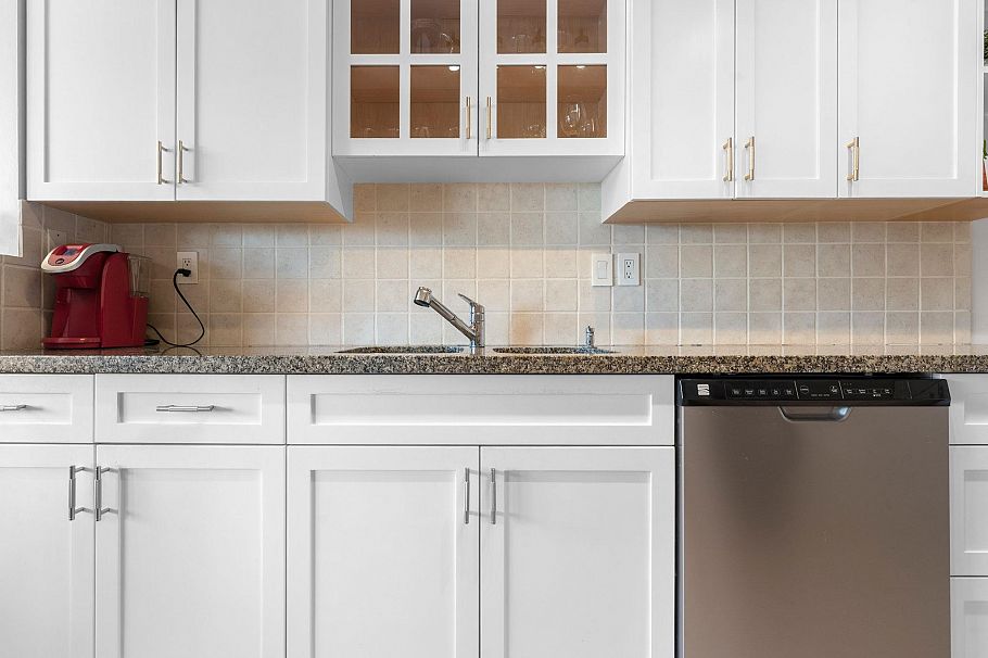 1001 Old Lillooet Road North Vancouver, BC - 17