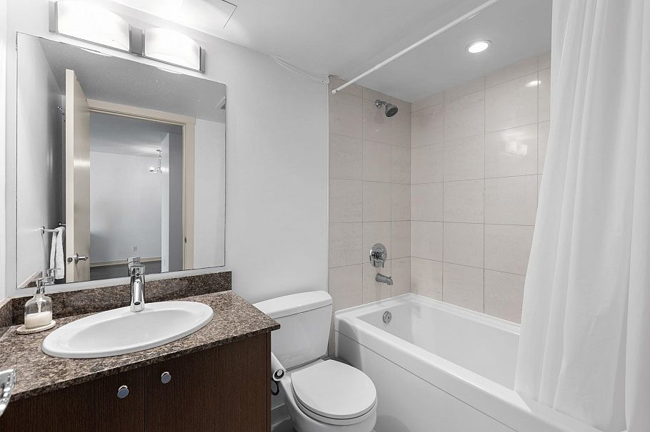 706 1212 Howe Street Vancouver, BC - 26