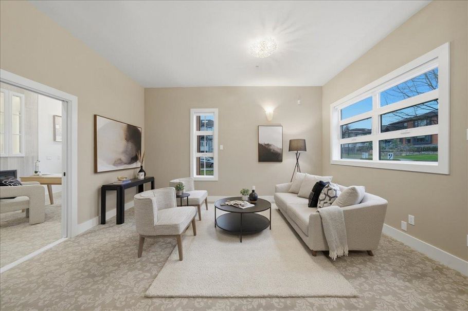 6733 Vivian Street Vancouver, BC - 3