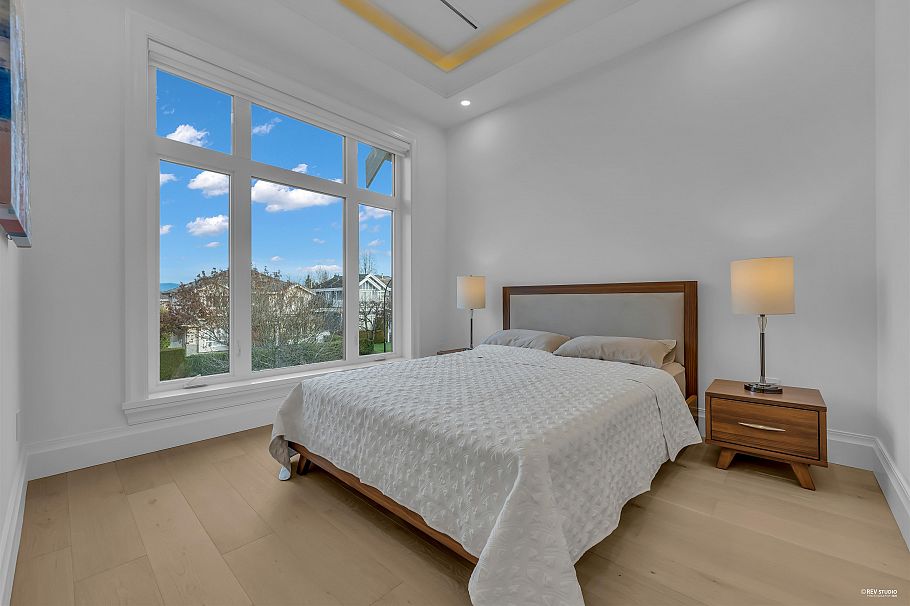 2246 W 20th Avenue Vancouver, BC - 25