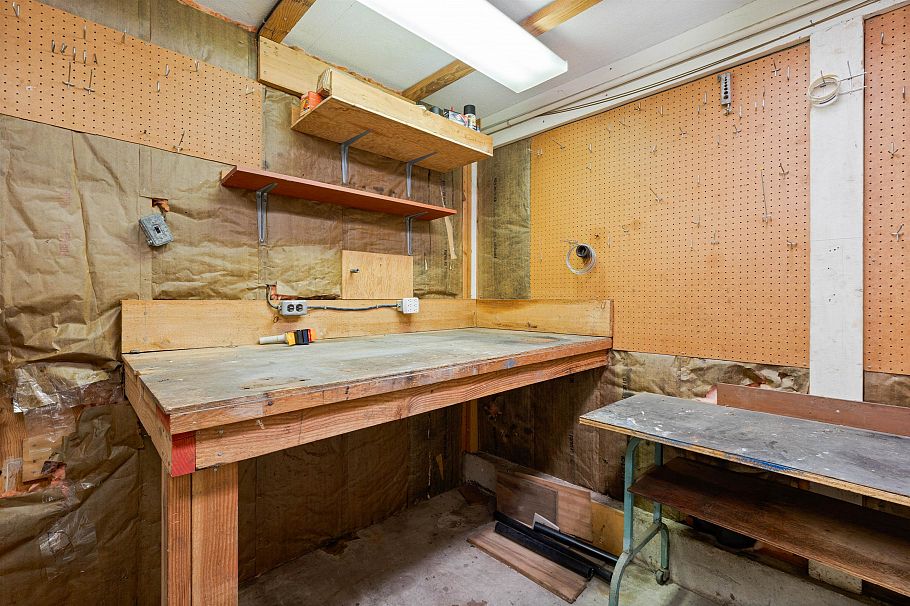 1349 Mill Street North Vancouver, BC - 28