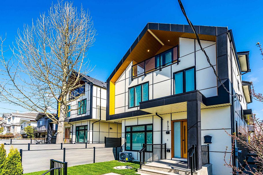 8192 Cartier Street Vancouver, BC - 1