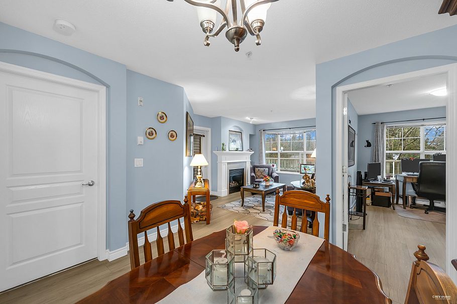 202 960 Lynn Valley Road North Vancouver, BC - 14