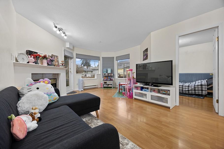 207 3628 Rae Avenue Vancouver, BC - 19