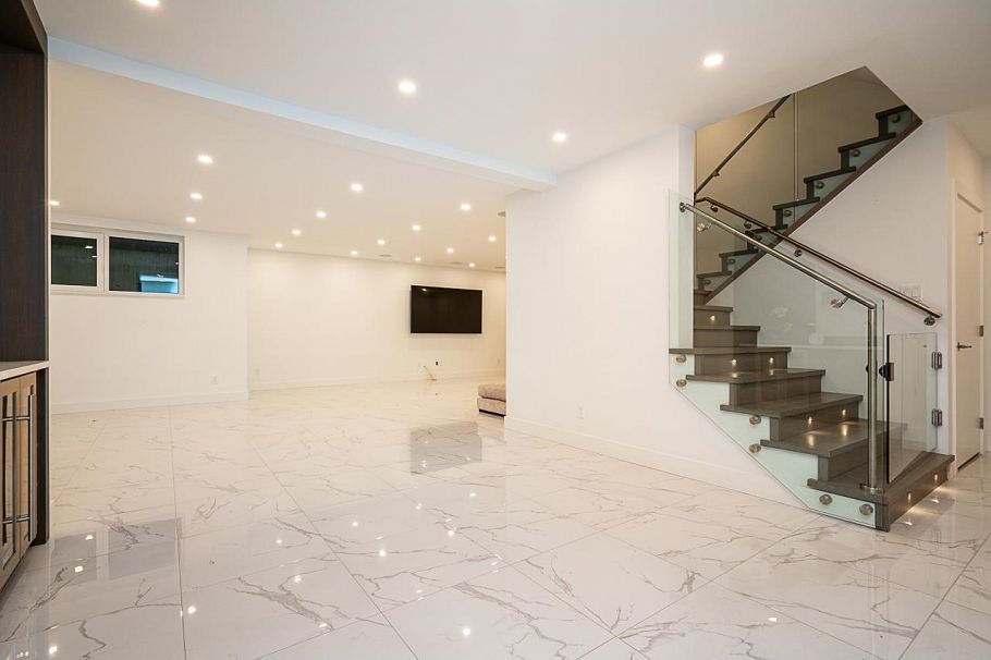 1026 Belmont Avenue North Vancouver, BC - 27