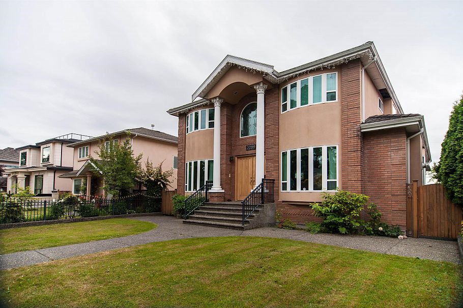 2288 Fraserview Drive Vancouver, BC - 2
