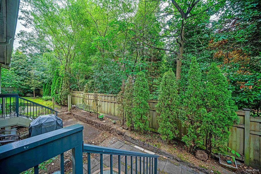 6612 Arbutus Street Vancouver, BC - 30