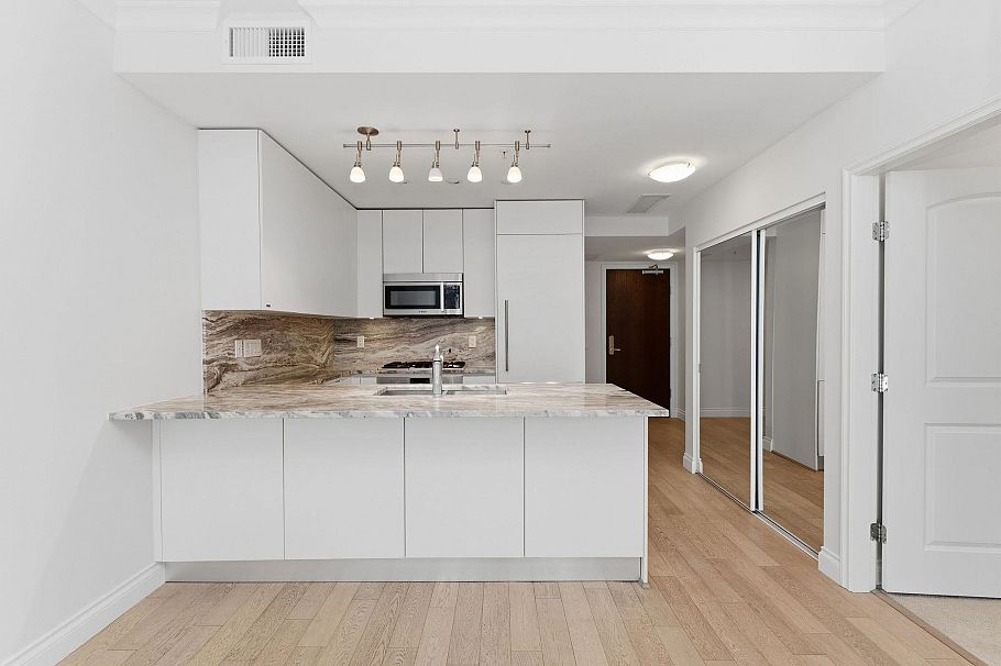 706 199 Victory Ship Way North Vancouver, BC - 7