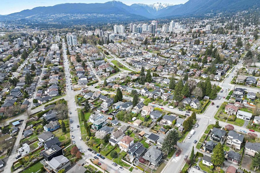 444 E 6th Street North Vancouver, BC - 7