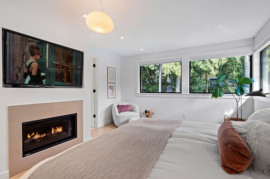 968 Belvista Crescent North Vancouver, BC - 19