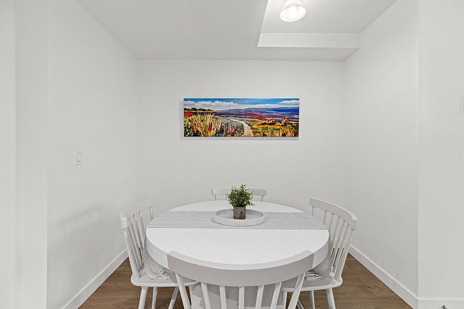 TH5 128 E 8th Street North Vancouver, BC - 12