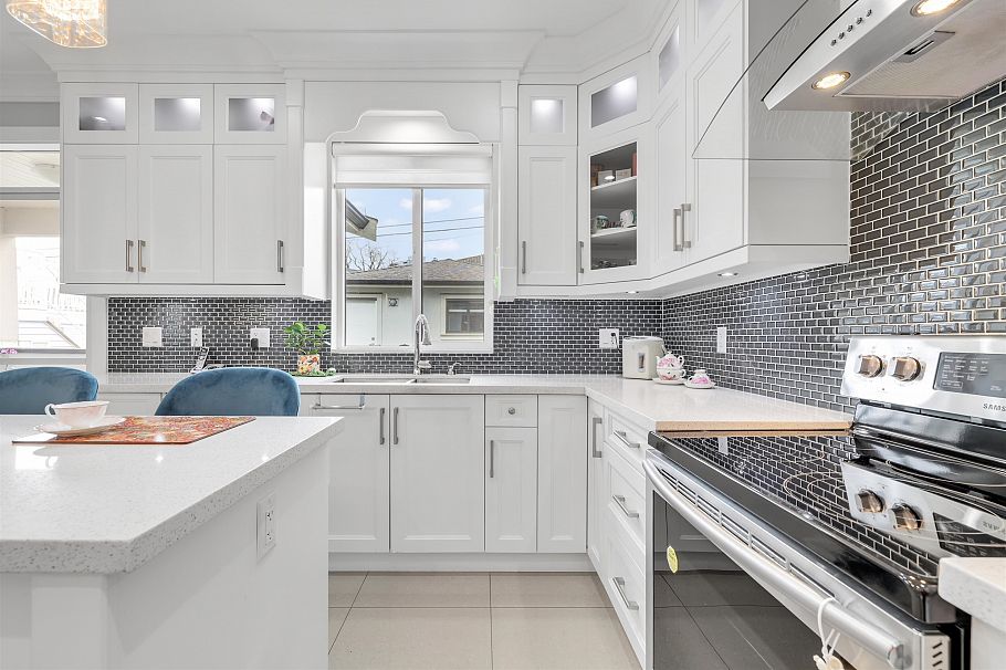 3933 Union Street Burnaby, BC - 16