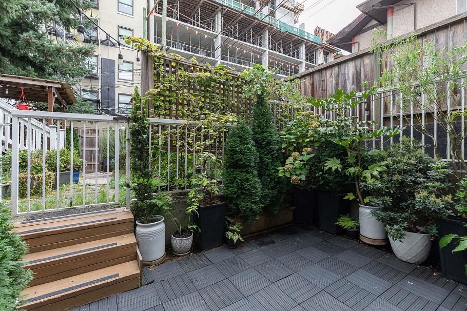 1 451 E Pender Street Vancouver, BC - 28