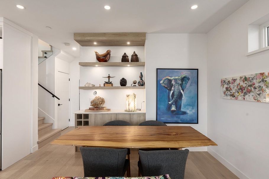 4372 W 13th Avenue Vancouver, BC - 9