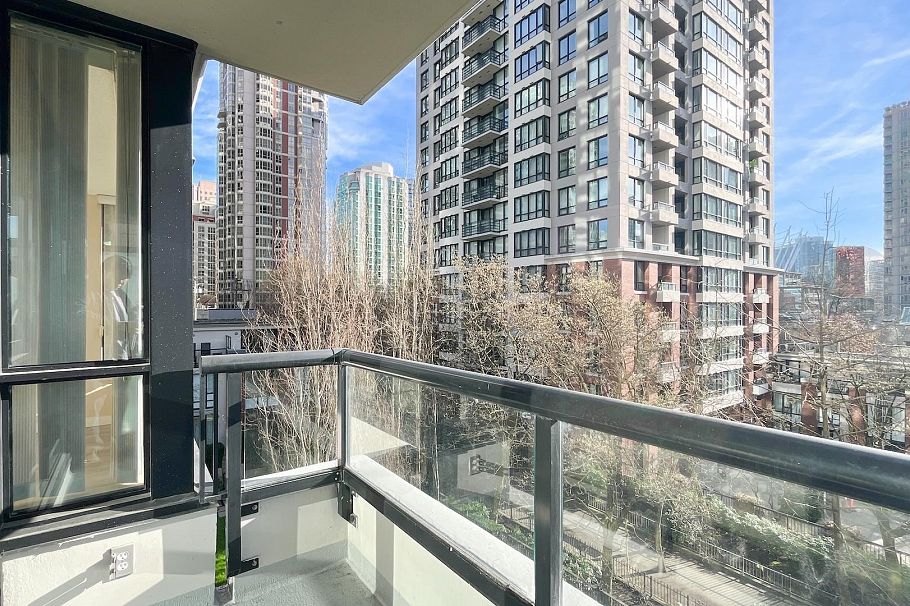 407 928 Homer Street Vancouver, BC - 14