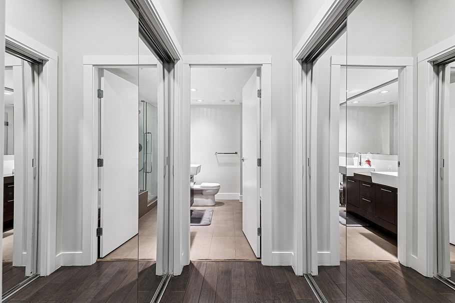 863 Richards Street Vancouver, BC - 18