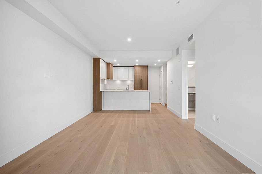 202 378 W 45th Avenue Vancouver, BC - 8