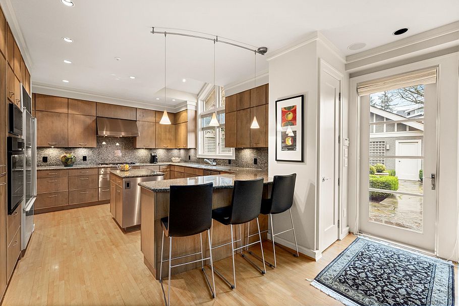 2722 W 31st Avenue Vancouver, BC - 14