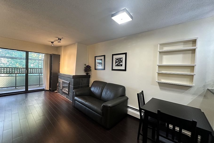 318 2320 W 40th Avenue Vancouver, BC - 6