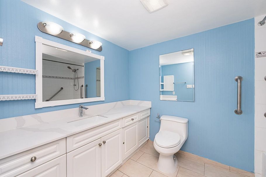 211 2101 Mcmullen Avenue Vancouver, BC - 23