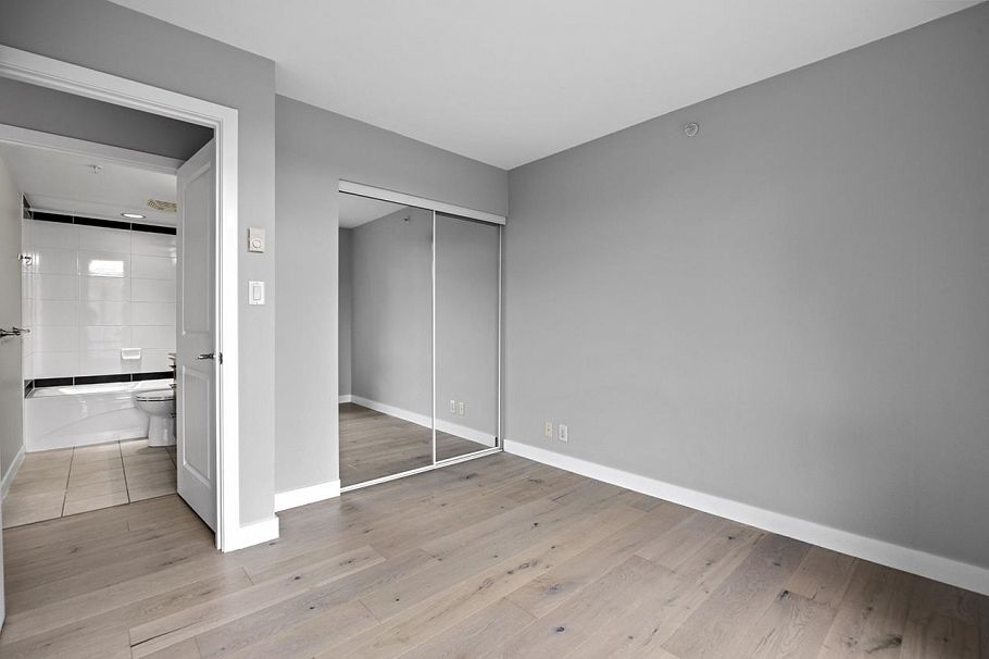 404 1650 W 7th Avenue Vancouver, BC - 9