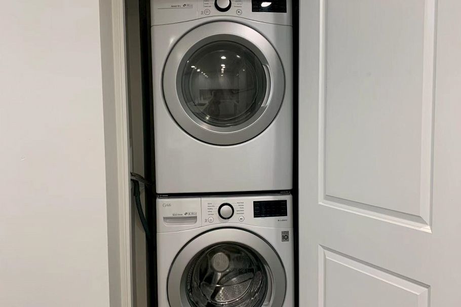 1003 3533 Ross Drive Vancouver, BC - 25