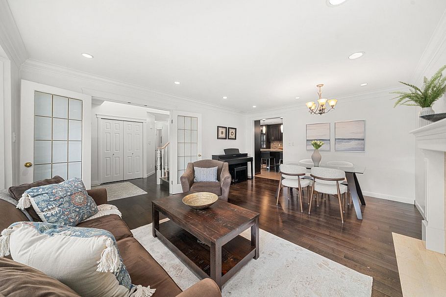 2733 Tempe Glen Drive North Vancouver, BC - 5