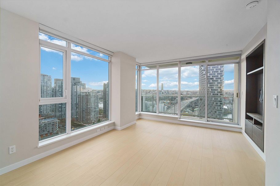 2307 1351 Continental Street Vancouver, BC - 8