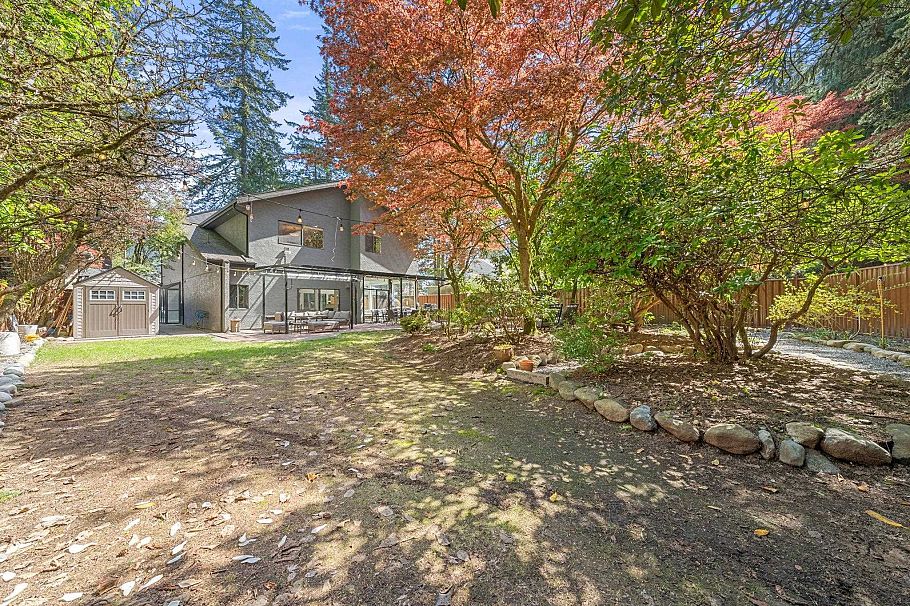 4869 Capilano Road North Vancouver, BC - 34