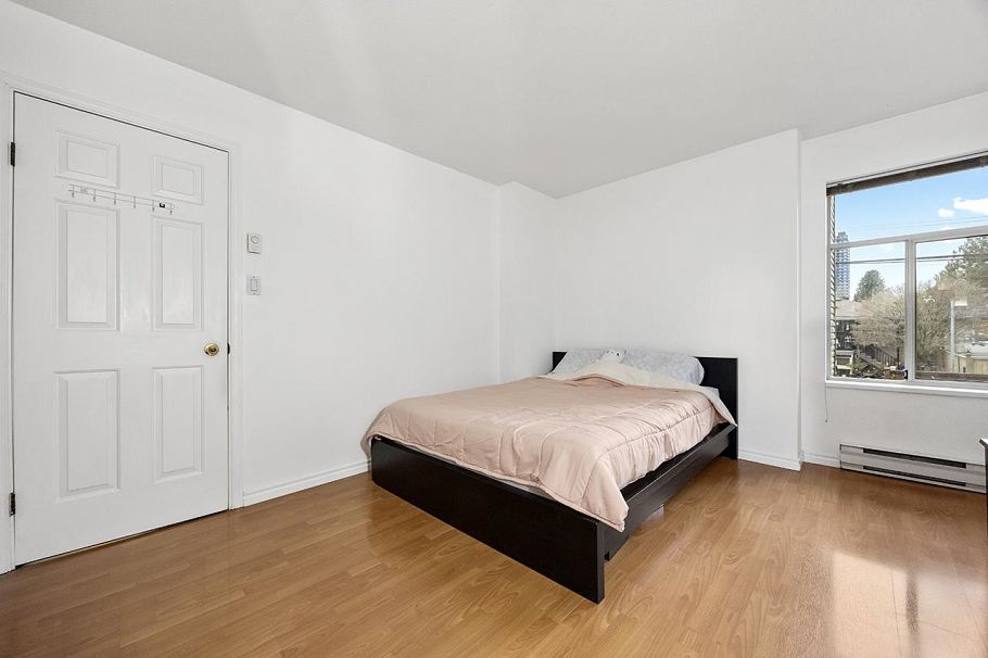 207 3628 Rae Avenue Vancouver, BC - 28