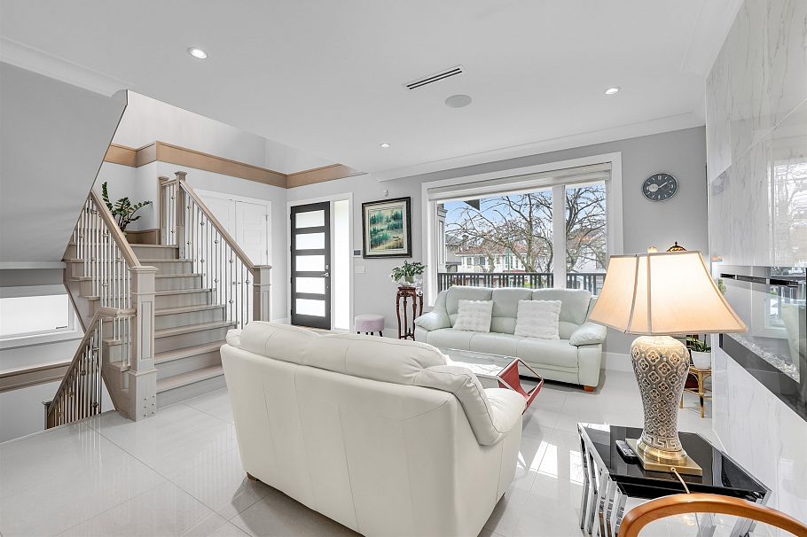 3933 Union Street Burnaby, BC - 8