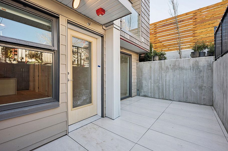 152 408 W 45th Avenue Vancouver, BC - 1