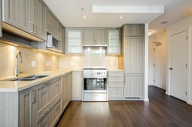 622 5665 Boundary Road Vancouver, BC - 2