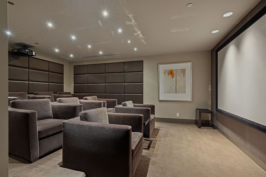 2702 667 Howe Street Vancouver, BC - 32