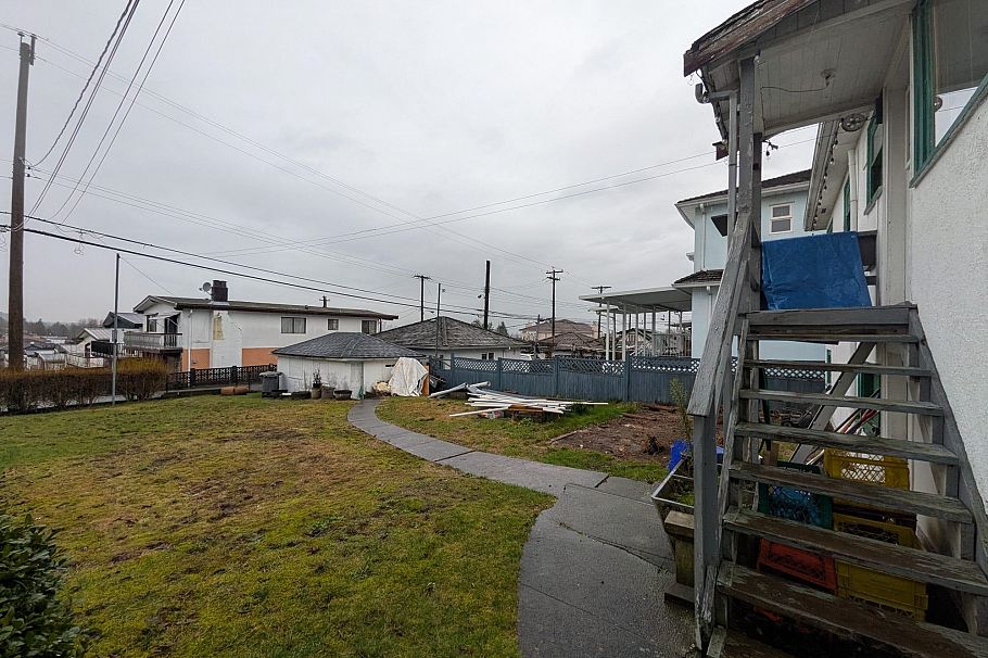 3995 Slocan Street Vancouver, BC - 6