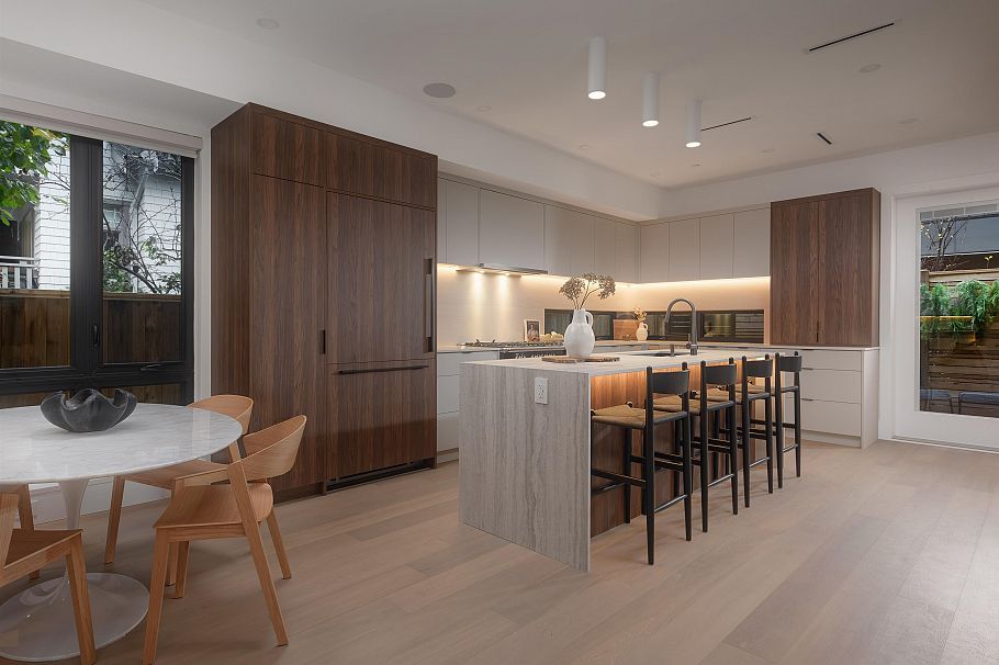 1 275 W 17th Avenue Vancouver, BC - 2