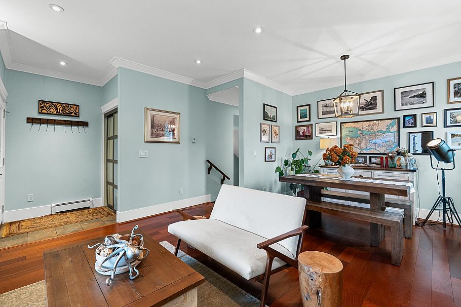 307 E 6th Street North Vancouver, BC - 11