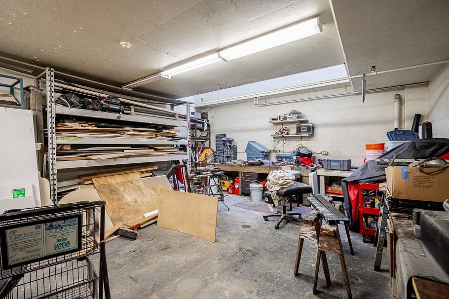 405 1000 Bowron Court North Vancouver, BC - 31