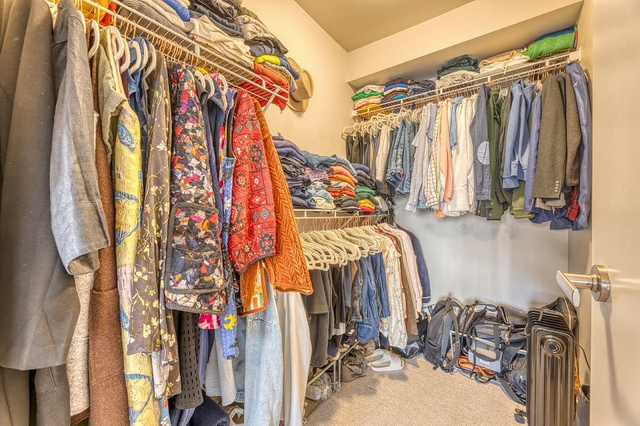 302 1182 W 16th Street North Vancouver, BC - 16