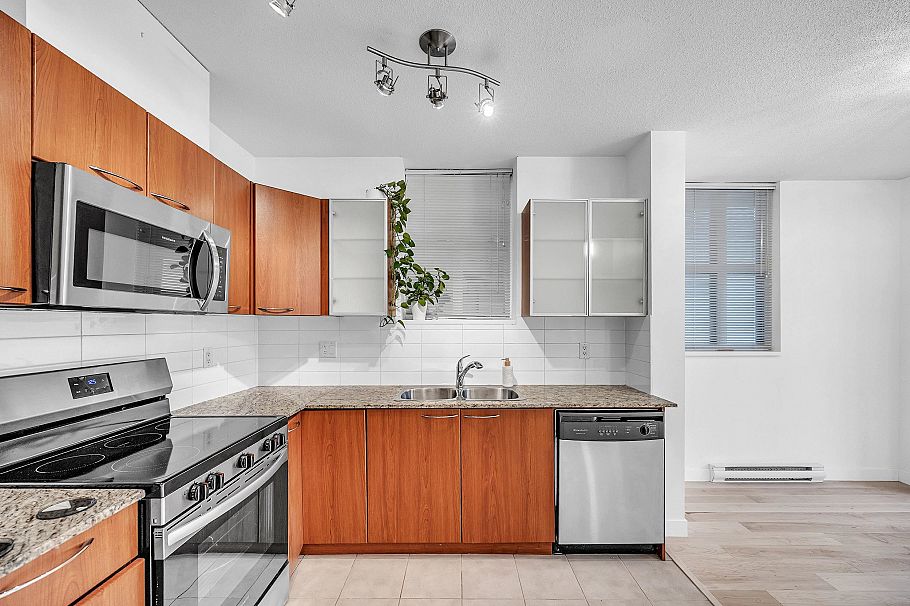 1468 Cedar Cottage Mews Vancouver, BC - 5