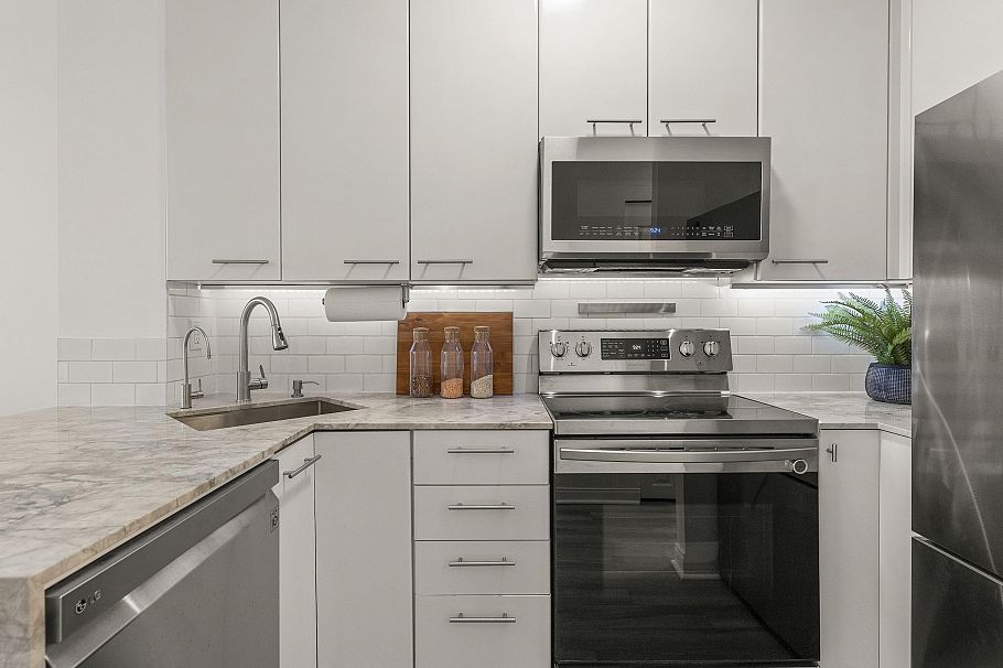 103 2028 W 11th Avenue Vancouver, BC - 11