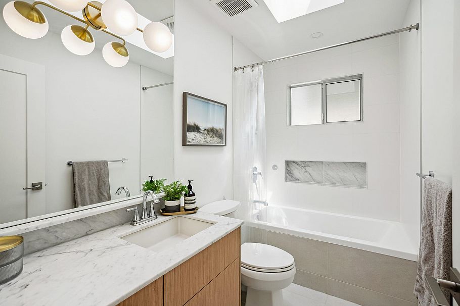 5921 Ontario Street Vancouver, BC - 26