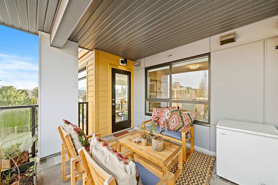 303 1519 Crown Street North Vancouver, BC - 4