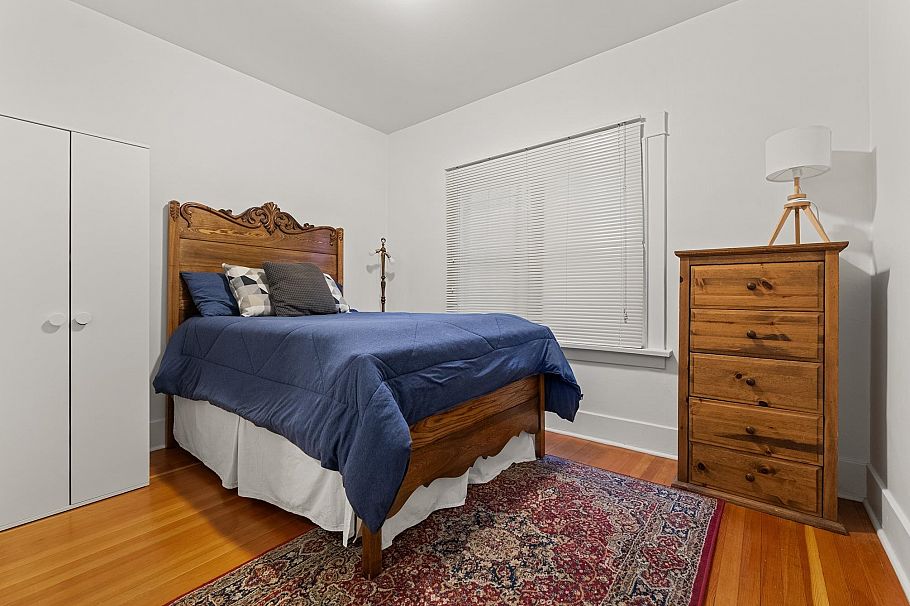 2980 W 8th Avenue Vancouver, BC - 13