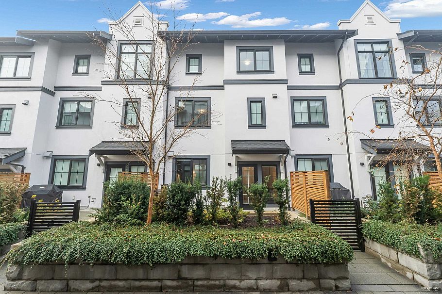 118 2070 Curling Road North Vancouver, BC - 28