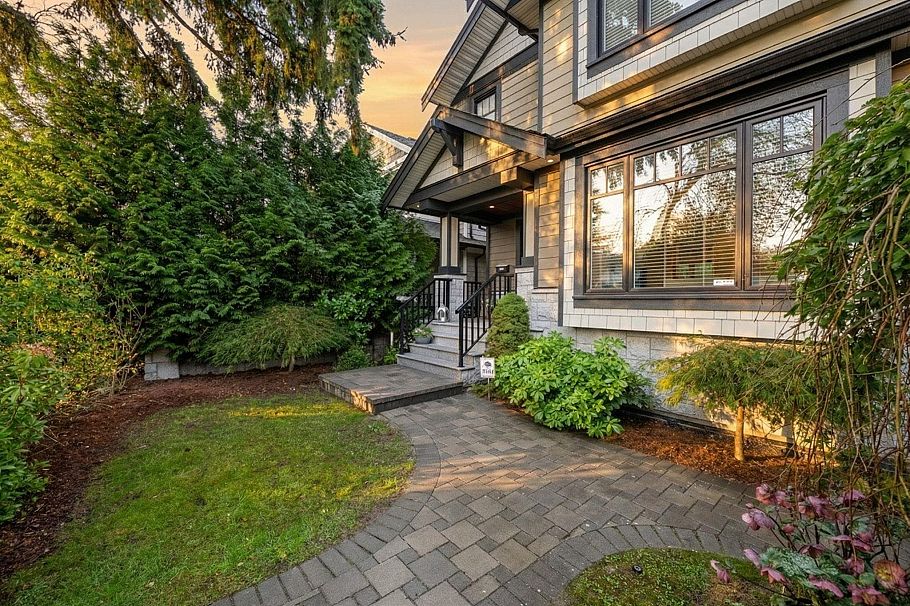 2798 W 19th Avenue Vancouver, BC - 39